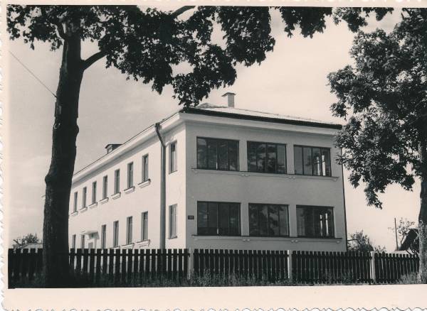 Tartu Kammivabriku lastesõim Ropka linnaosas. 1960ndatel.