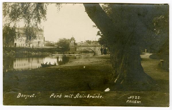 Emajõe park, Kivisild, Bellevue hotell. Tartu, 1917.