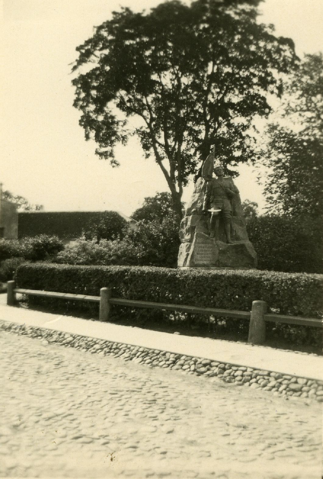 Kuressaare Vabadussõja monument