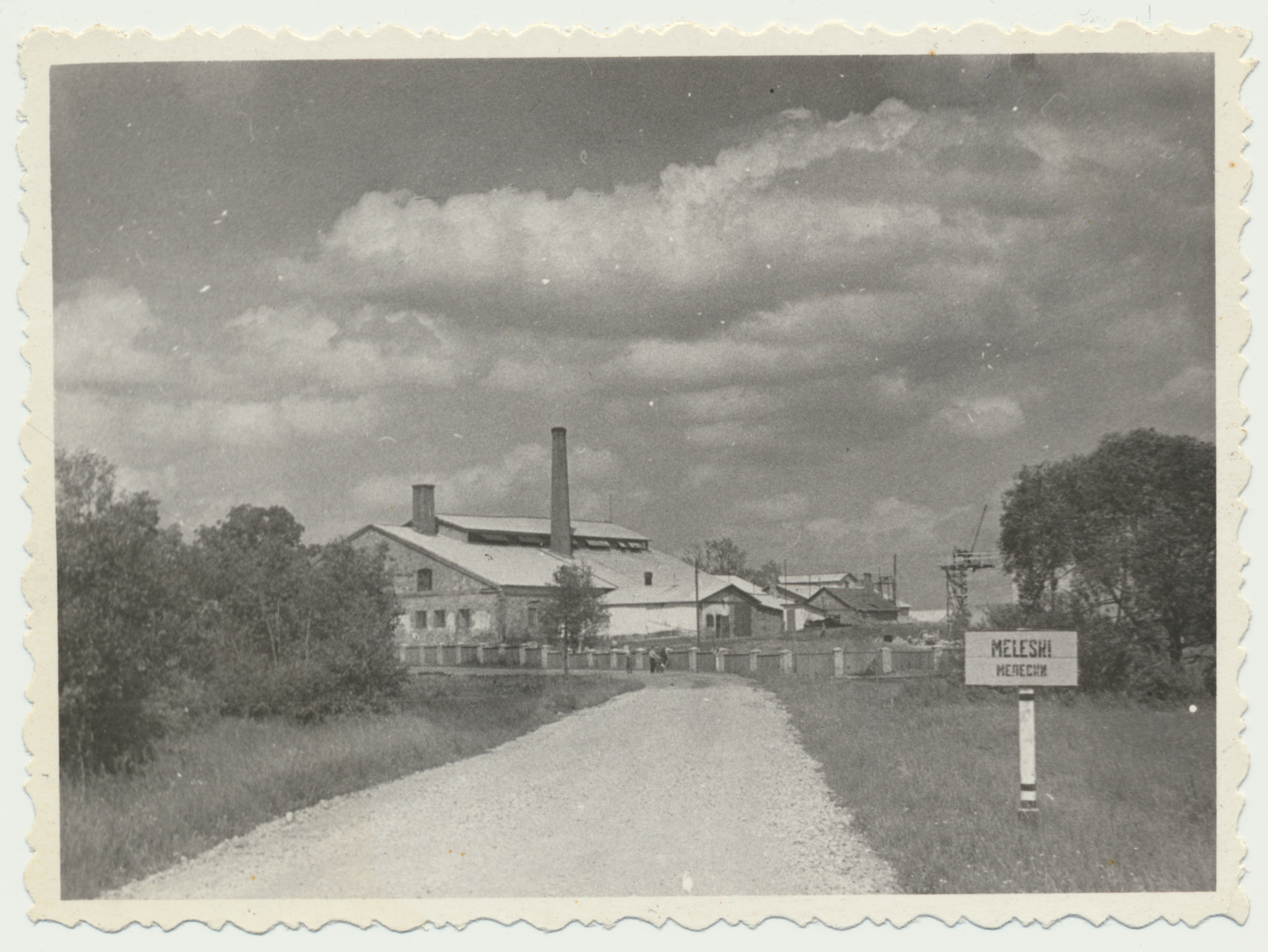 foto, Viljandimaa, Meleski klaasivabrik, ees asulasilt, u 1960