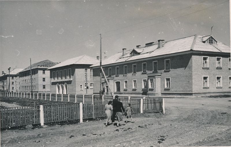 Foto. Vaade uutele elumajadele Paldiskis. 1957. Foto E. Norman.