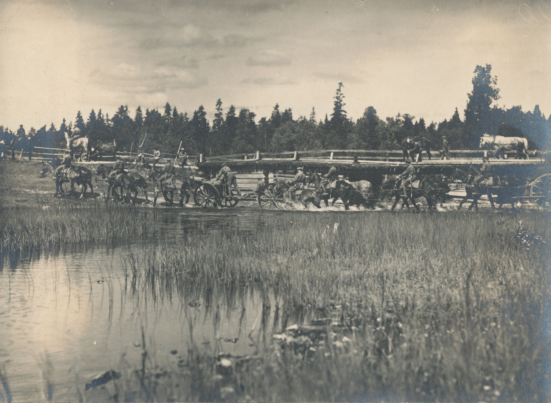 foto, Eesti suurtükiväe üksuse rännak Tartust Jägalasse, 1921.
