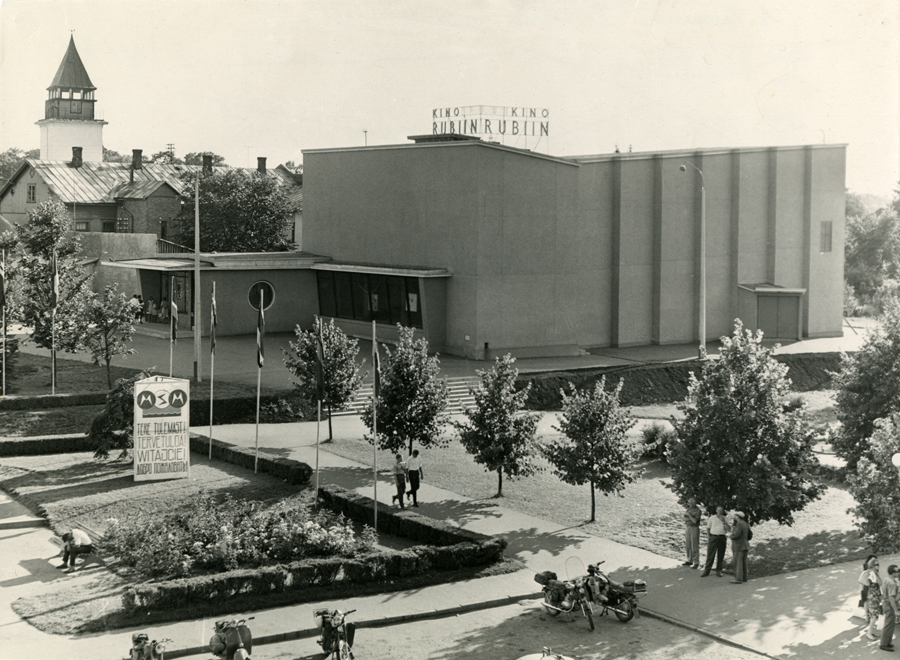 Kino Rubiin Viljandis, vaade. Arhitekt Raul-Levroit Kivi