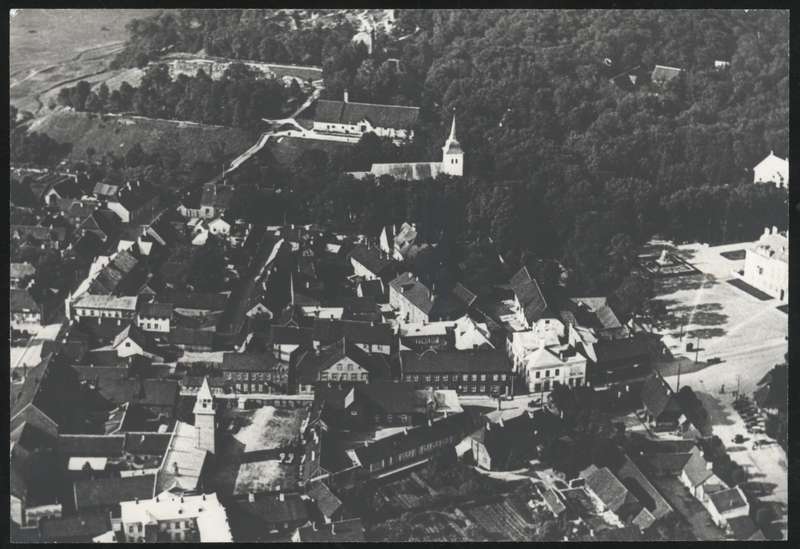 fotopostkaart, Viljandi, aerofoto, linn, Keskväljak, lossimäed, u 1935