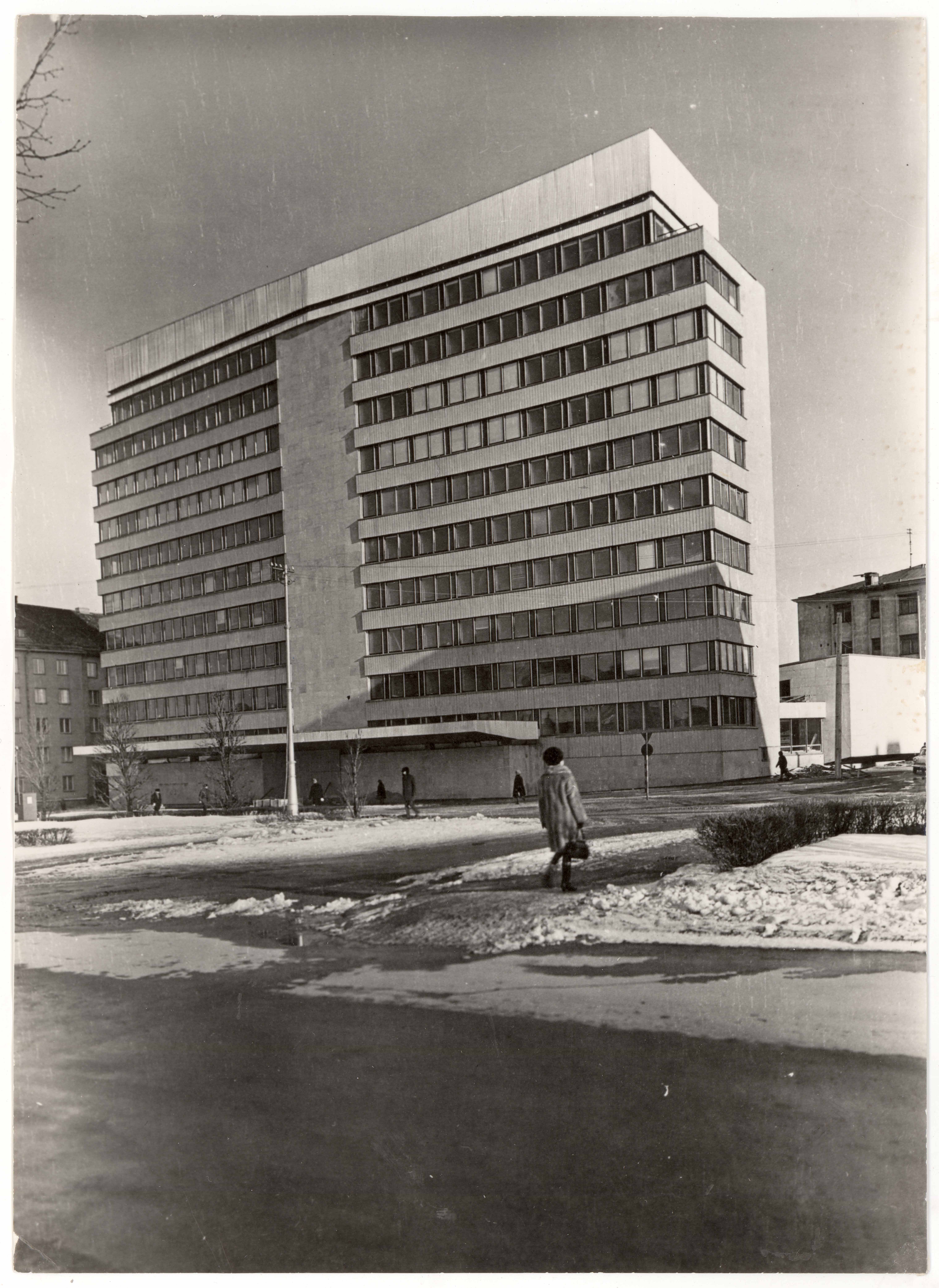 Central Committee of the ECB (Ministry of Foreign Affairs) house of Lenini (Rävala) pst 9. M. Port and U. Translation with o. Kontšajeva and R. Karb. 1964-68. View of the main façade from the west