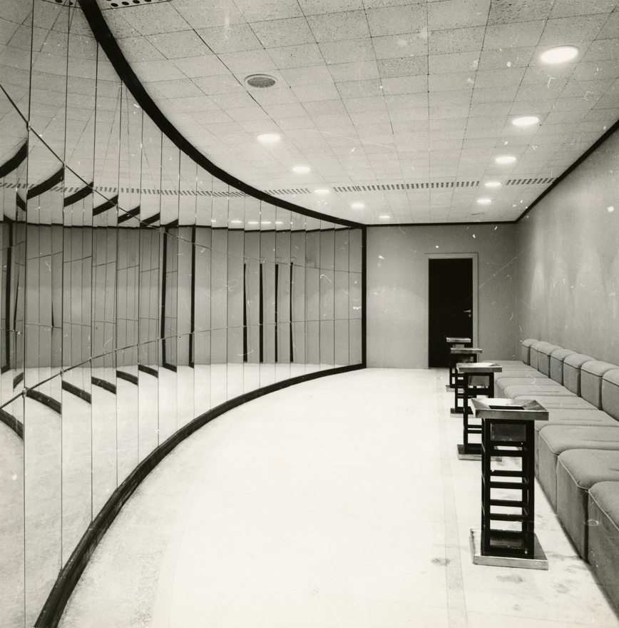 Paide kultuurimaja, puhkeruum. Arhitekt Hans Kõll, sisekujundus Tiiu Pai, Taimi Rõuk