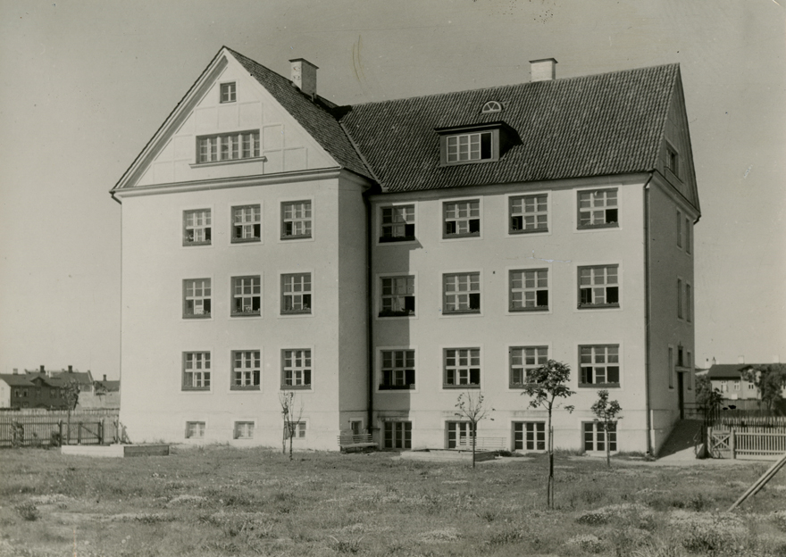 Lasteaed Tallinnas Pärna 2, vaade hoonele. Arhitekt Herbert Johanson