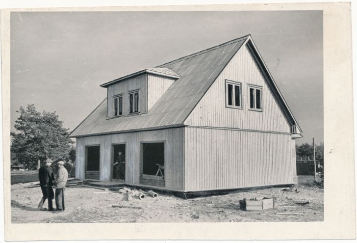 Foto. Emmastes ehitatava kaupluse üldvaade. 1954. Fotogr. J. Vatser.