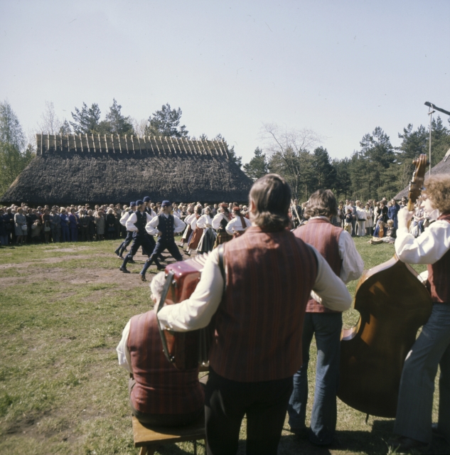 Vabaõhumuuseum. Vabaõhuüritus vabaõhumuuseumis.