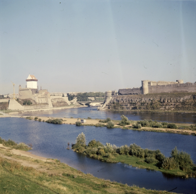 Narva. Vaade Narva kindlusele.