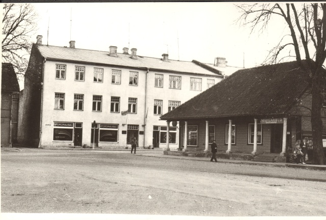 foto, Keskväljaku ja Pika t. nurk Paides