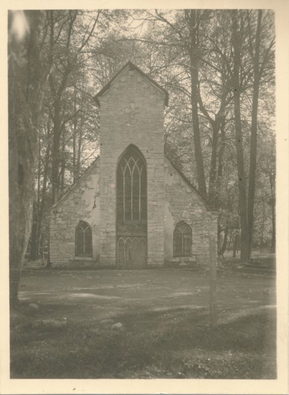 Foto. Katoliku kabel, ehit. ümber Orgita mõisa sepipajaks. Hävis 1941.