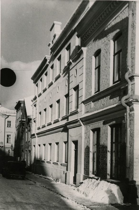 Korterelamu Tallinna vanalinnas Vana-Viru 4, vaade hoonele