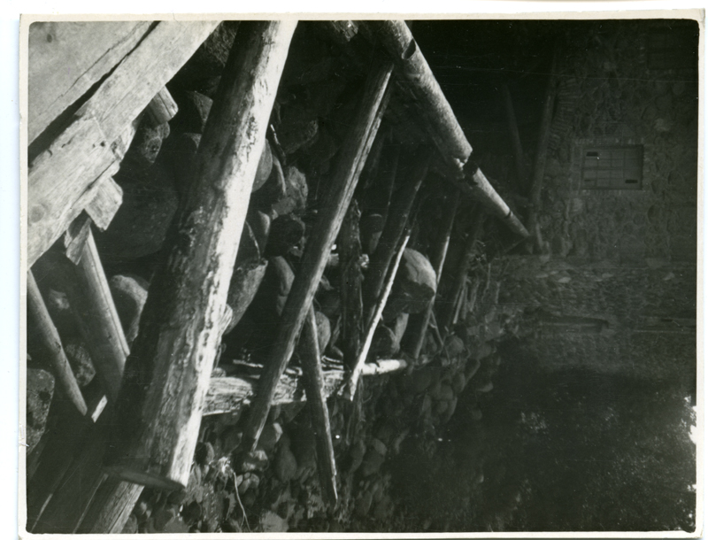 Sääsla pais Rõusa jõel (Säästla pais Käru jõel?)