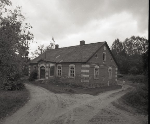 Viljandi County Halliste County