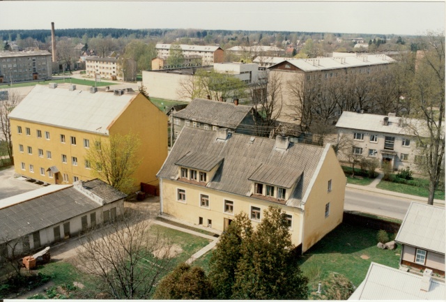 värvifoto Türi linnavaade 1996