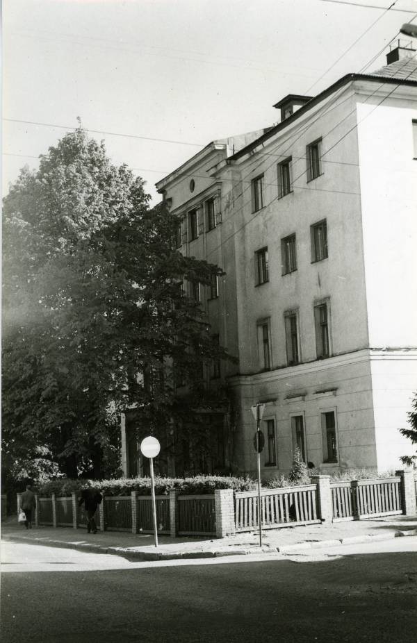 Pälsoni 23, TRÜ ühiselamu. Tartu, 1975-1985