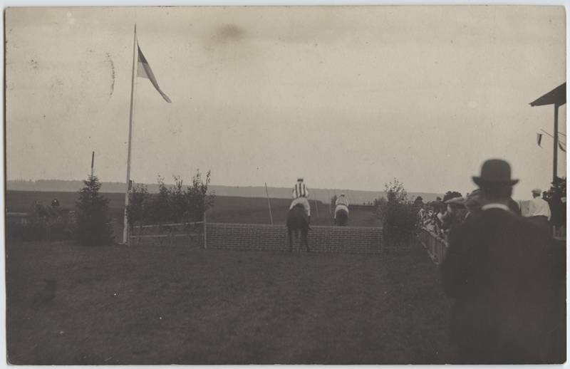fotopostkaart, Viljandi, Uus tn, mõisnike hipodroom, 1911 (rajati 1907)