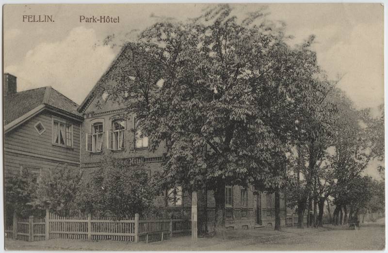 trükipostkaart, Viljandi, Lossi tn- Posti tn ristmik, hotell Park, u 1905, Verlag von J. Riet (Fellin)
