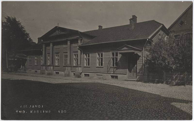 fotopostkaart, Viljandi, Posti tn 11 (eh 1843, saksa kasiino) u 1910, foto J. Riet