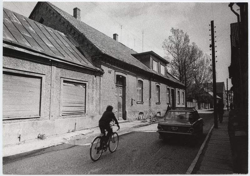 foto, Viljandi, Kauba tn 10 (vas), 8, 1980, foto E. Veliste