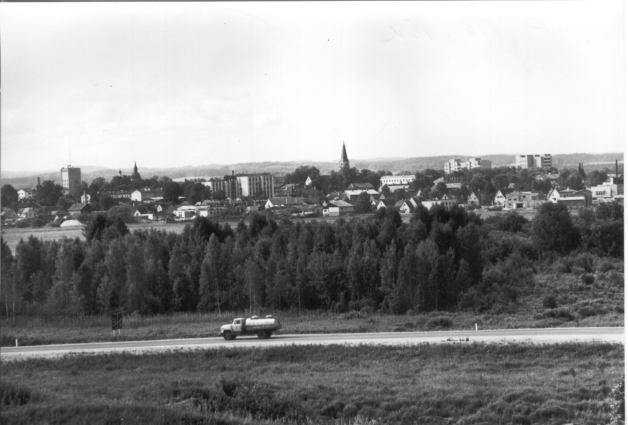 Foto. Võru linna panoraam Kirumpäält 1984.a.