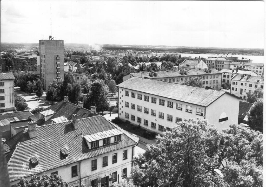 Foto.  Võru . Vaade õigeusu kiriku tornist lõunasse 1984.a.
