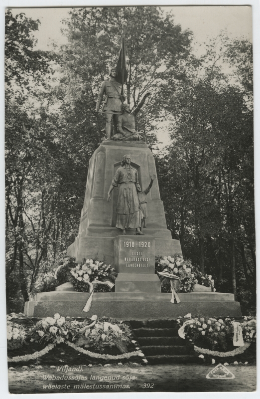 Vabadussõjas langenute mälestussammas Viljandis