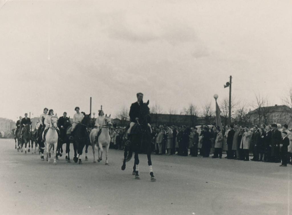 1. mai rongkäik. Tartu, 01.05.1964.a.