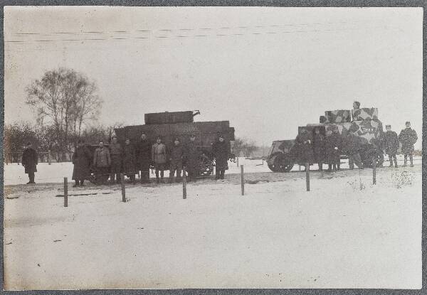 foto, Soomusautod "Pisuhänd" ja "Tasuja" , jaanuar 1919.