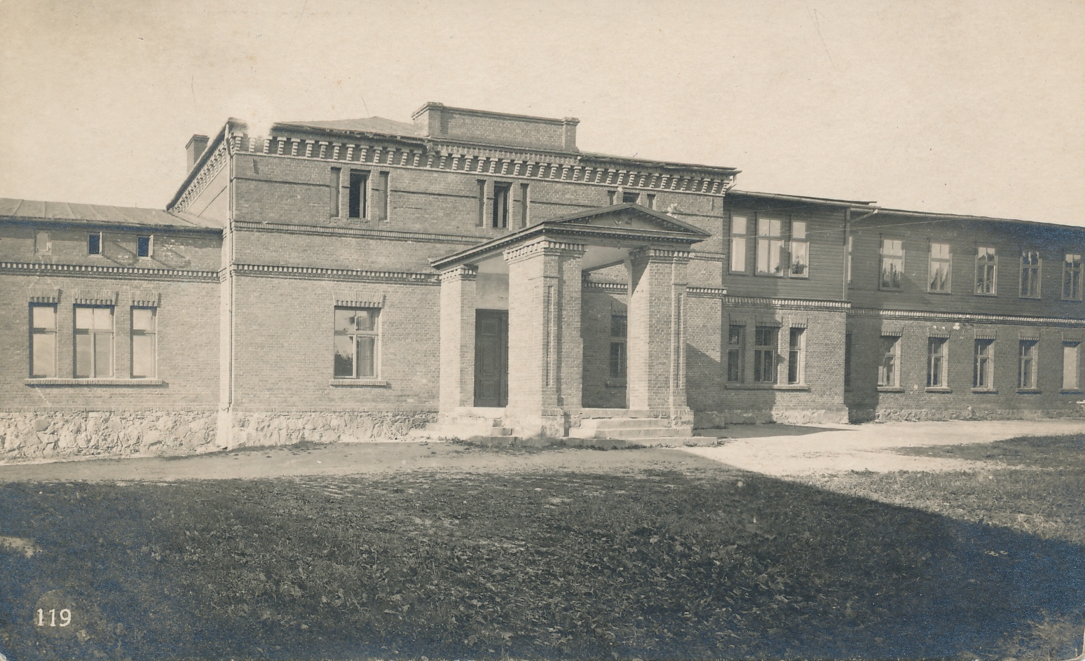 foto, Viljandi, Põllumeeste seltsi maja Jakobsoni tn 42, u 1905