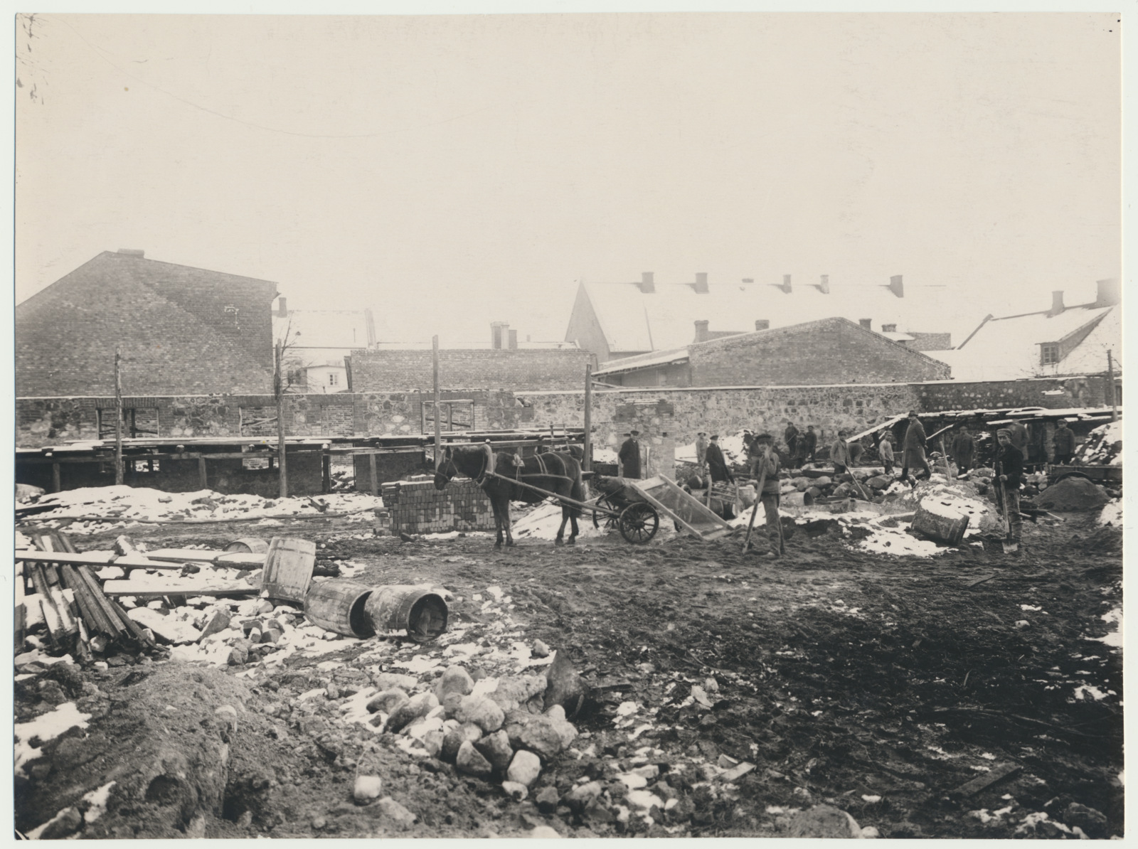 foto, Viljandi, vangimaja lammutus Kauba tn 6, tuletõrje maja ehitus Väike-Turu 5, 1925