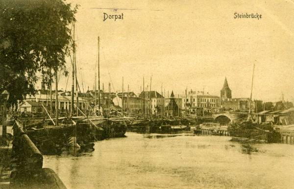 Emajõgi: lodjad, Kivisild. Taga kesklinn. Tartu, 1909.
