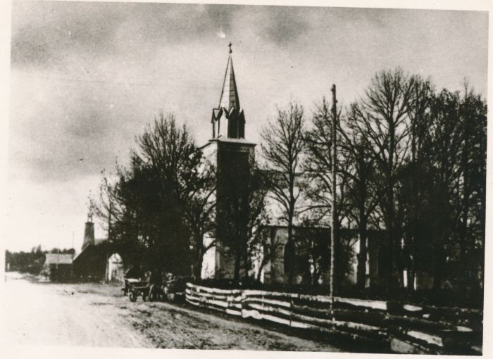 Foto. Piirsalu kirik - Läänemaa. 1967. Ü. p. M. Arro.