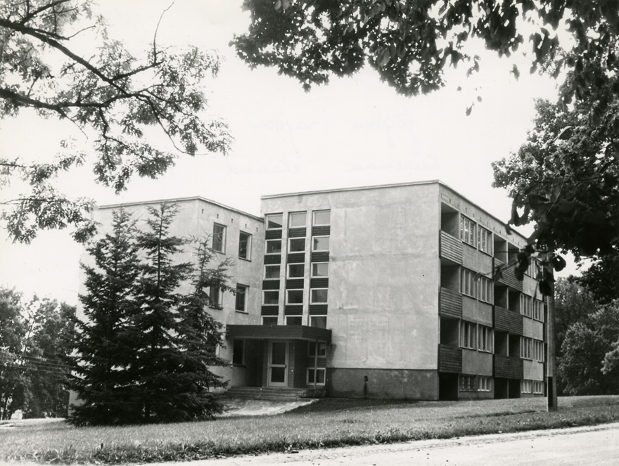 Ühiselamu Kuremaal, eestvaade. Arhitekt Karl Aarmann