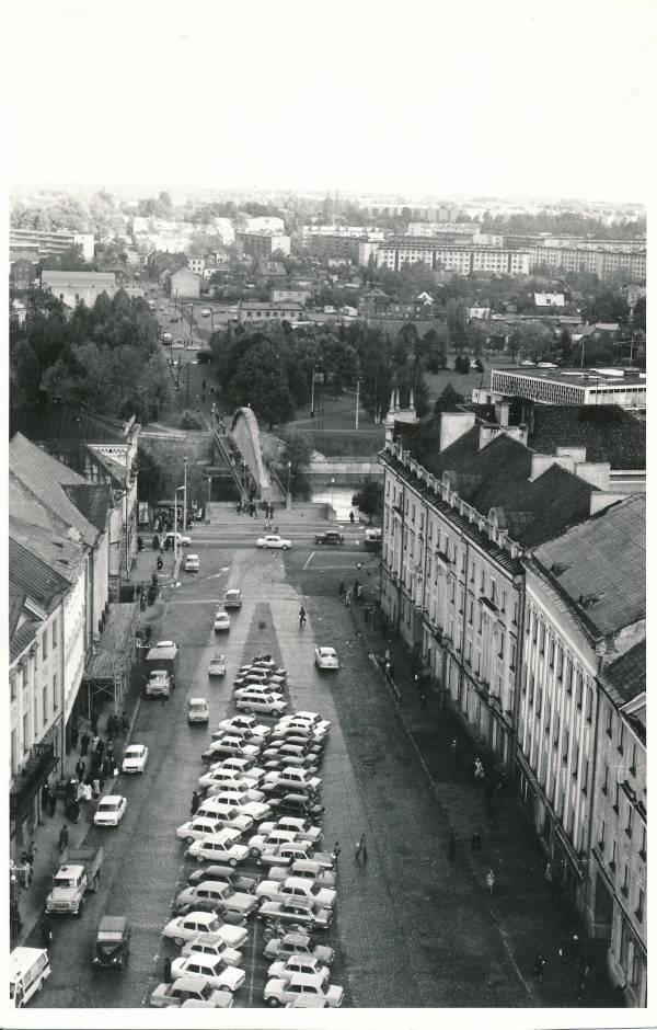 Tartu Raekoja plats (vaade raekoja tornist), 1979.