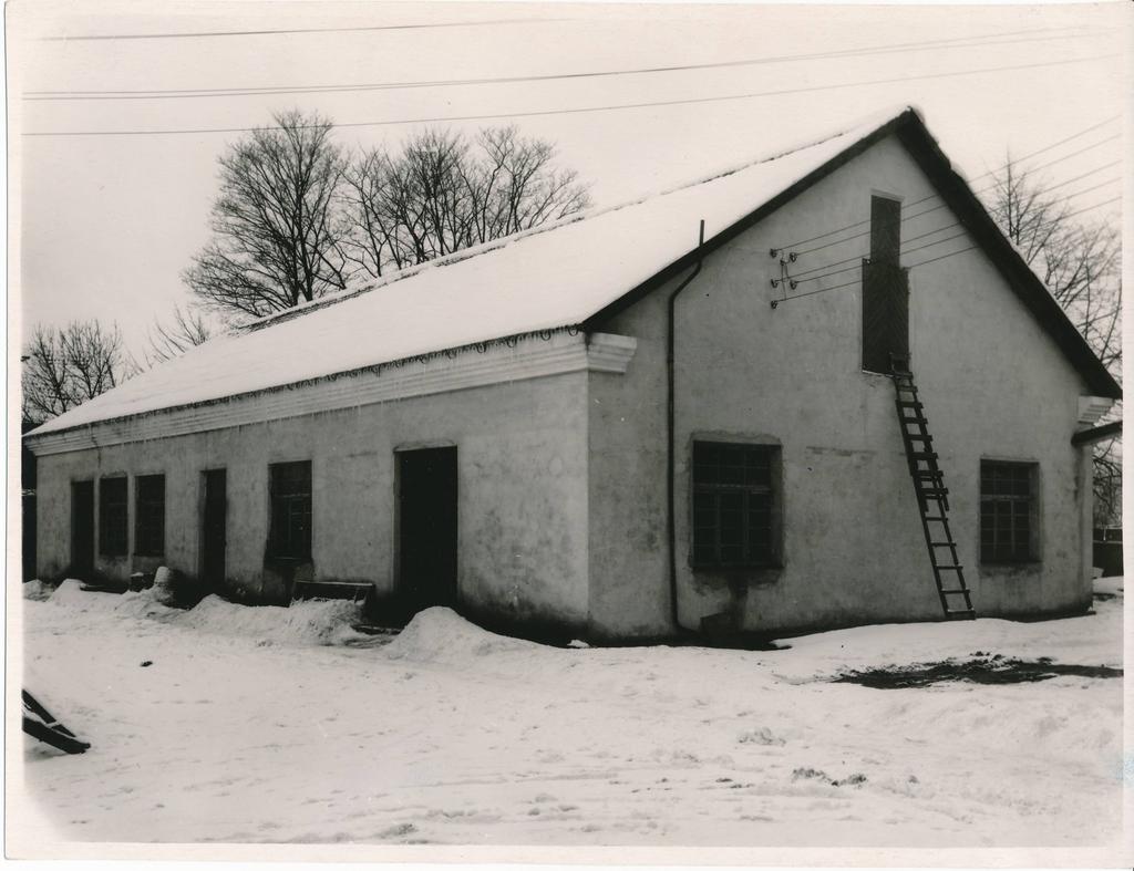 Tartu Linna Tööstuskombinaadi villatööstuse laohoone Riia 68. 1950-1960