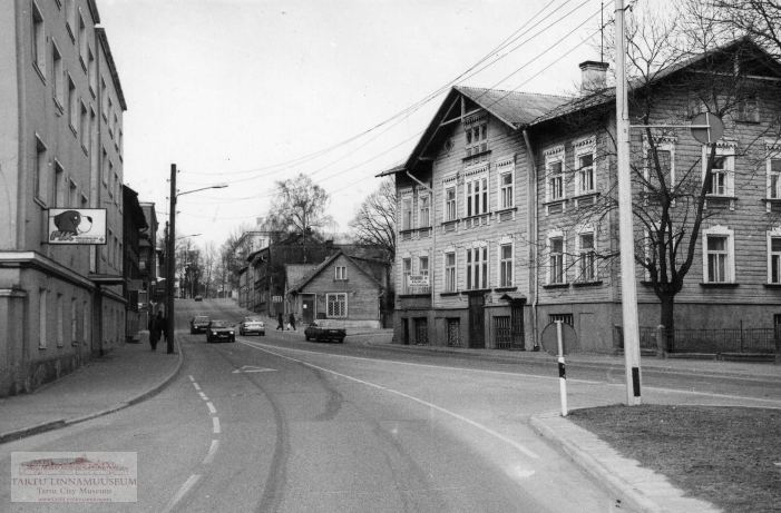 Narva maantee (vaade Narvamäe suunas). Tartu, 1998. Foto Aldo Luud.