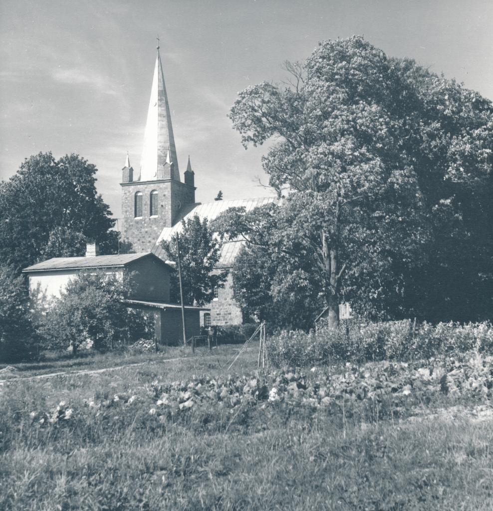 Avinurme kirik