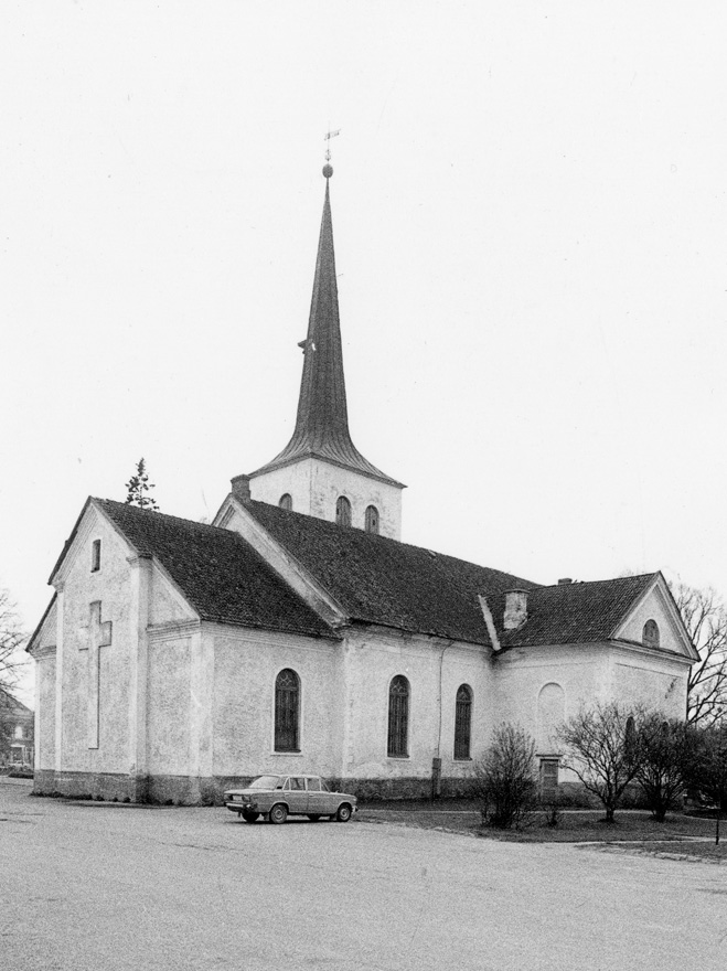 Paide Püha Risti kirik, vaade kirdest. Rekonstr. G. Mühlenhausen