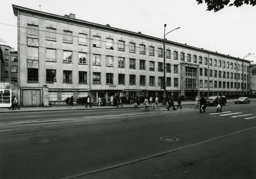 Riiklik Kolledž Tallinnas, vaade hoonele. Arhitektid Erika Nõva ja Alar Kotli
