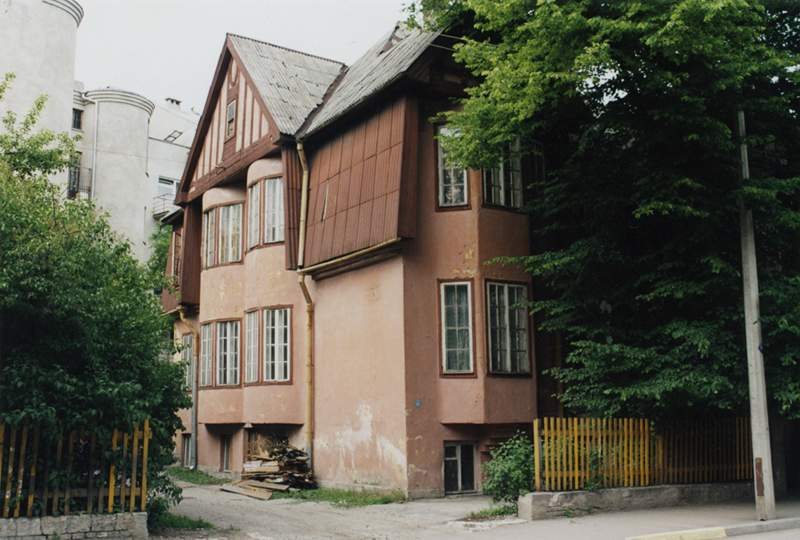 Elamu Tallinnas, vaade. Arhitektid Karl Burman ja Artur Perna