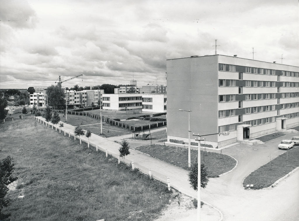 Foto. Võru.Vilja ja Kooli tee elamud augustis 1982.a.