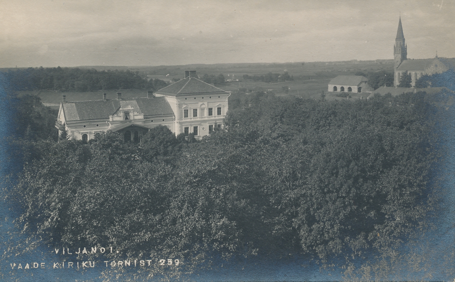 foto, Viljandi, vaade Jaani kiriku tornist mõisa ja Pauluse kiriku poole, u 1910, foto J. Riet