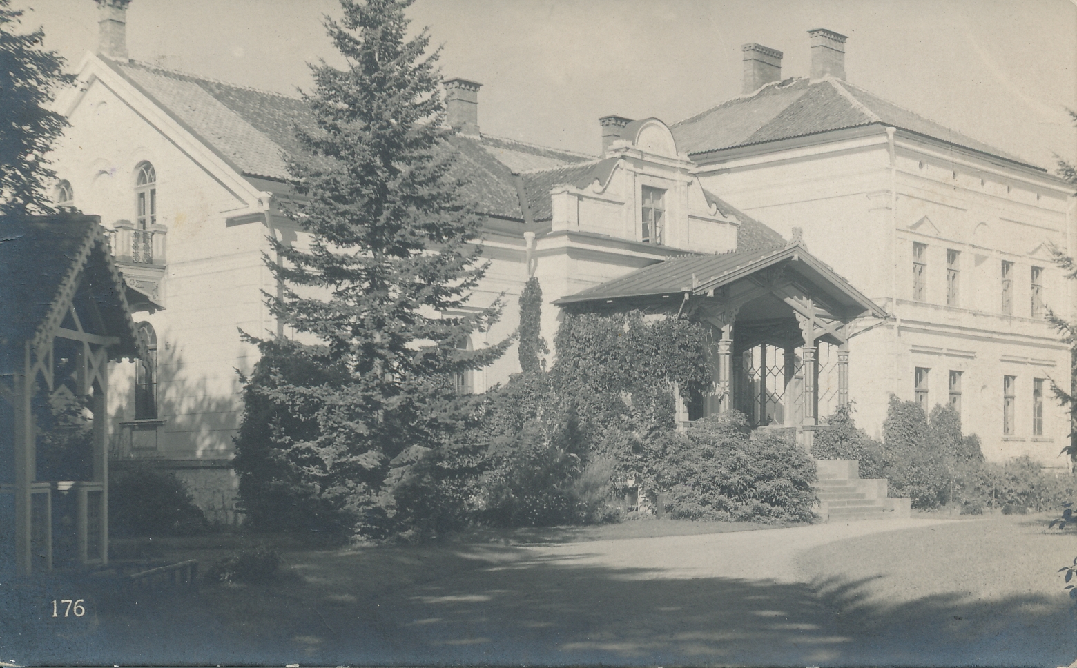 foto, Viljandi mõis, peahoone (Uus loss), u 1910, foto J. Riet