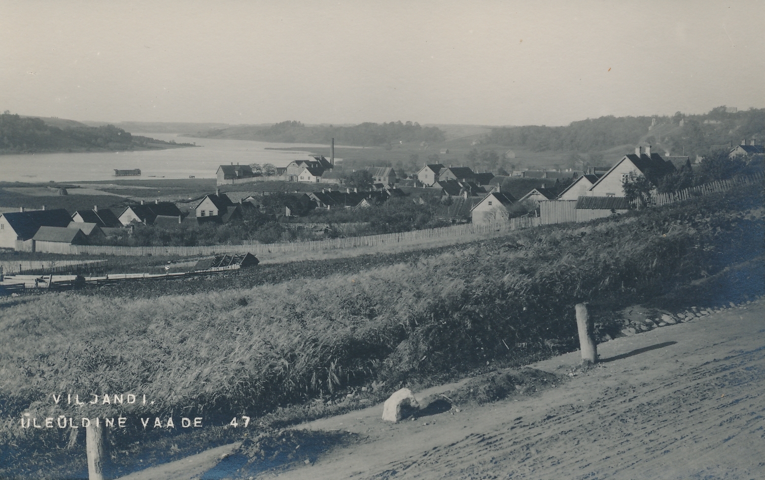 foto Viljandi, vaade Jakobsoni (Veske) tänavalt järvele u 1910