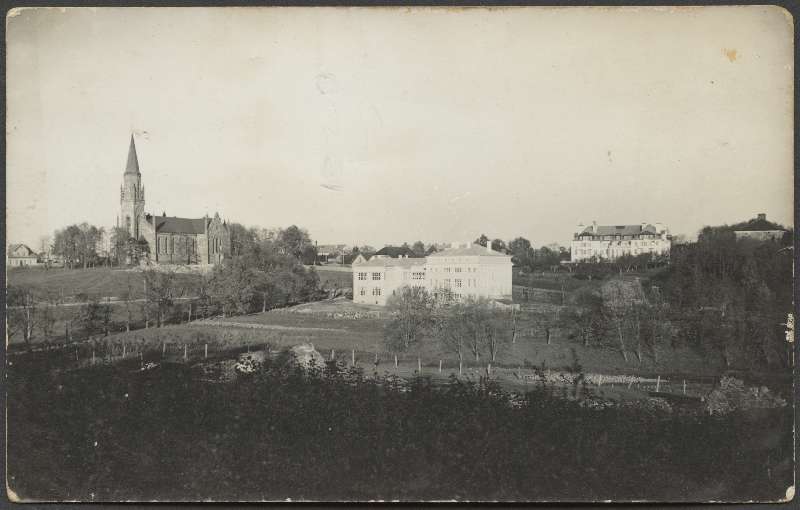 fotopostkaart, Viljandi, Valuoja org, aiand, pank, kool, Pauluse kirik, u 1930