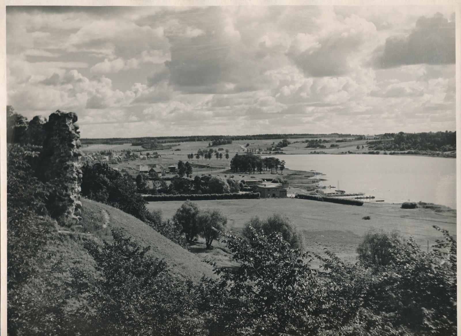 foto, Viljandi, lossimäed, II Kirsimägi, linn, järv, 1958, foto A. Kiisla