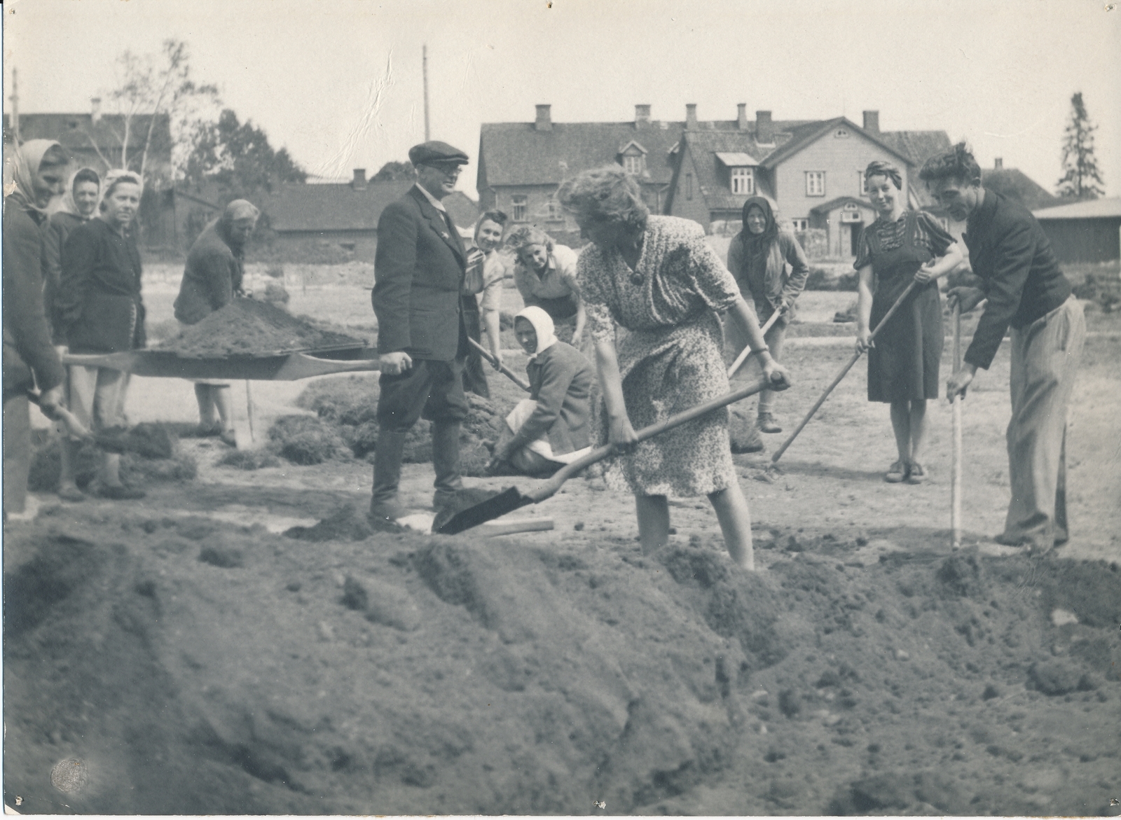 foto, Viljandi, koristustööd, Oru tn, 1947