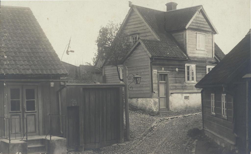 foto, Viljandi, Oru tn, keskel nr 13, u 1910 foto Christin & Co